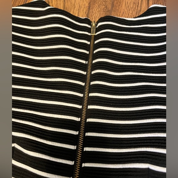 Dynamite Horizontal Striped Dress - Picture 4 of 6